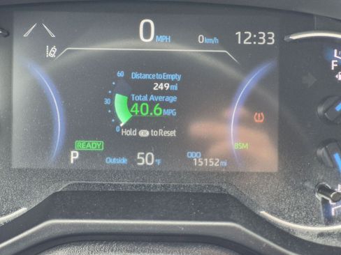 Used 2025 Toyota RAV4 XLE AWD/4WD image 23