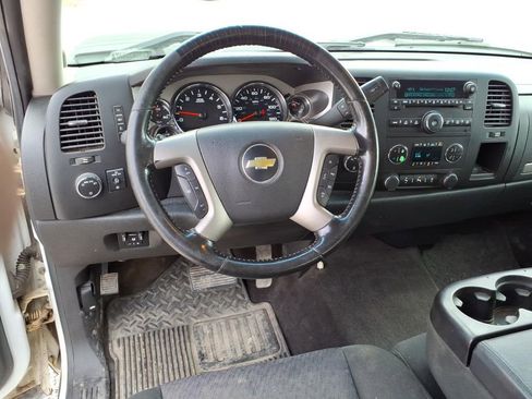 Used 2013 Chevrolet Silverado 2500 LT w/ Interior Plus Package image 12
