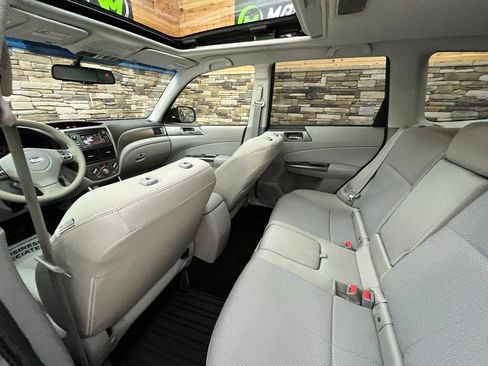 Used 2013 Subaru Forester 2.5X Premium w/ All-Weather Plus Pkg AWD/4WD image 26
