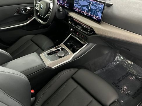 Used 2025 BMW 330i Sedan image 15