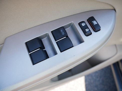 Used 2010 Toyota Corolla LE FWD image 20