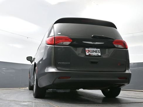 Used 2023 Chrysler Voyager LX FWD image 54