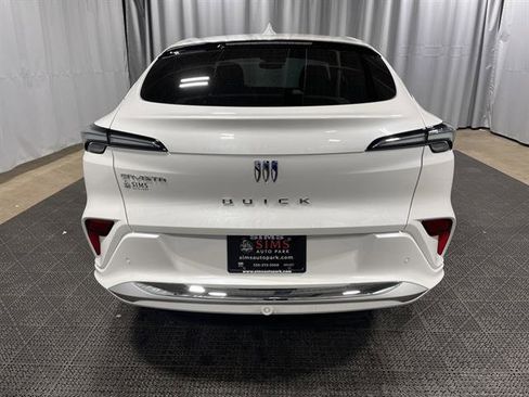 New 2025 Buick Envista Avenir image 7