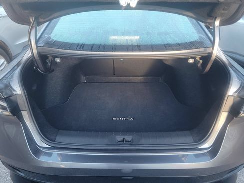 Used 2026 Nissan Sentra SR w/ Floor Mat Package FWD image 7