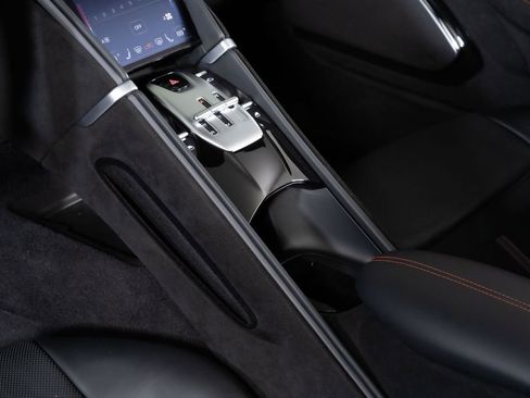 Used 2025 Ferrari Roma Spider RWD image 38