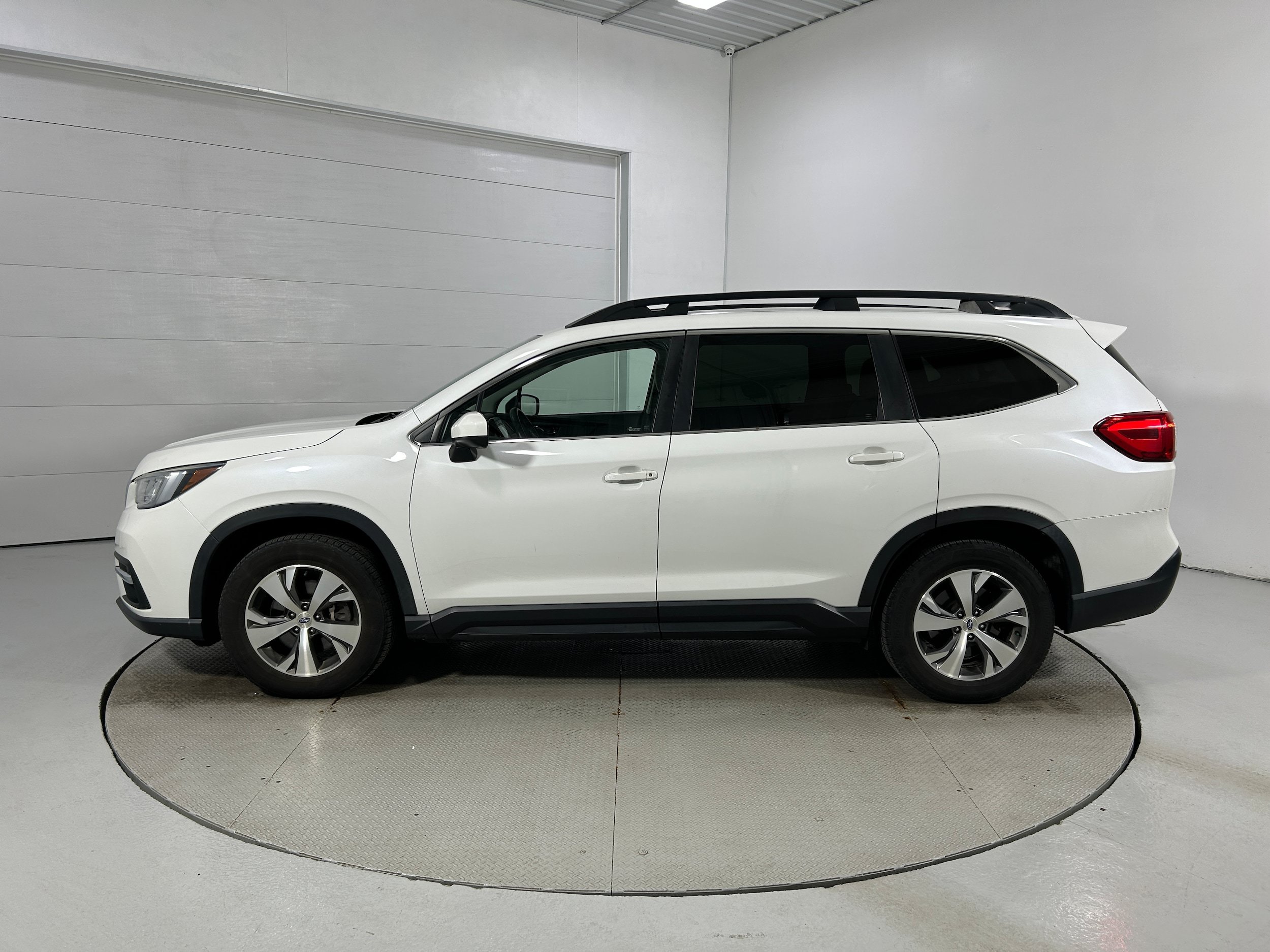 Used 2020 Subaru Ascent Premium w/ Convenience Package AWD/4WD image 21