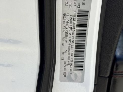 Used 2018 Dodge Durango GT w/ Premium Group AWD/4WD image 32