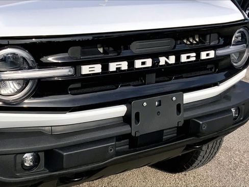 Used 2024 Ford Bronco Outer Banks image 25