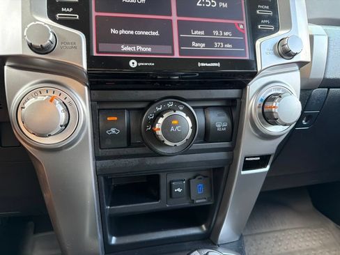 Used 2022 Toyota 4Runner TRD Sport w/ Technology Package AWD/4WD image 12