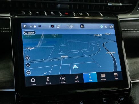 Used 2023 Jeep Grand Cherokee L Limited w/ Black Appearance Package image 18