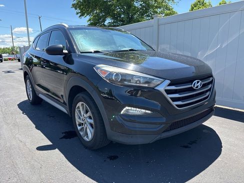 Used 2018 Hyundai Tucson SEL FWD image 2