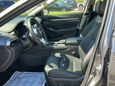 Certified 2024 Nissan Altima 2.5 SL AWD/4WD image 9