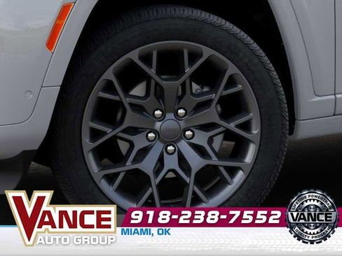 New 2026 Jeep Grand Cherokee L Summit w/ Obsidian Package image 8