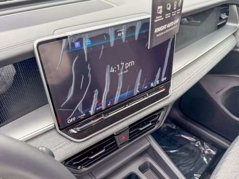 New 2026 Volkswagen Tiguan S image 19