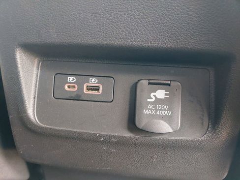 Used 2022 Nissan Frontier SV image 13