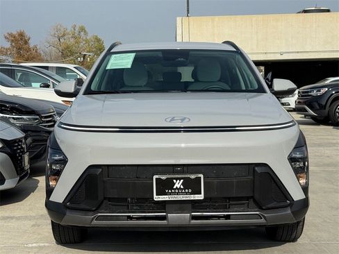 Used 2025 Hyundai Kona SEL image 6