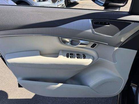 Used 2023 Volvo XC90 B5 Core w/ Protection Package Premier image 14