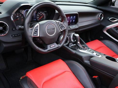 Used 2023 Chevrolet Camaro SS image 4