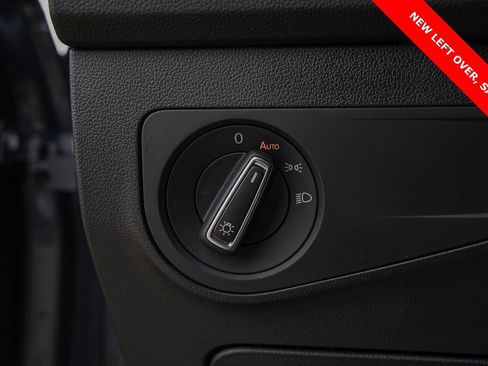 Used 2024 Volkswagen Tiguan SE R-Line image 18