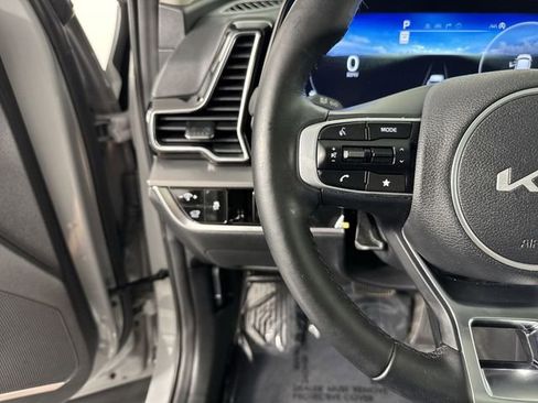 Used 2024 Kia Sportage SX AWD/4WD image 11