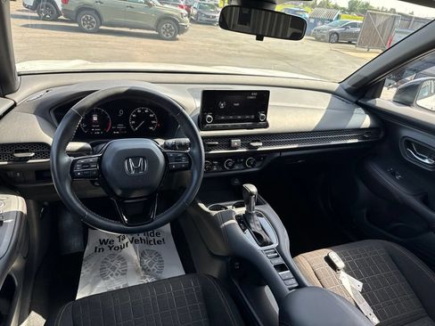 Certified 2024 Honda HR-V Sport image 30