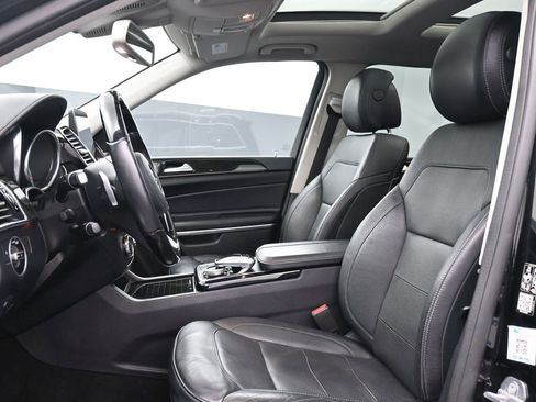 Used 2019 Mercedes-Benz GLS 550 4MATIC w/ Driver Assistance Package image 10