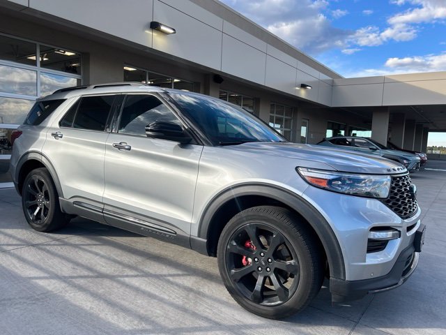 Used 2023 Ford Explorer ST w/ Equipment Group 401A AWD/4WD image 2