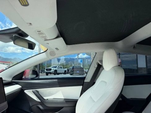 Used 2020 Tesla Model 3 Standard Range Plus RWD image 25