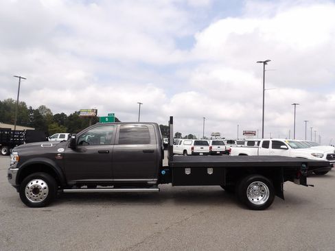 Used 2023 RAM 5500 Tradesman w/ Chrome Appearance Group AWD/4WD image 64