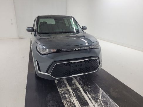 Used 2025 Kia Soul LX w/ LX Technology Package FWD image 14