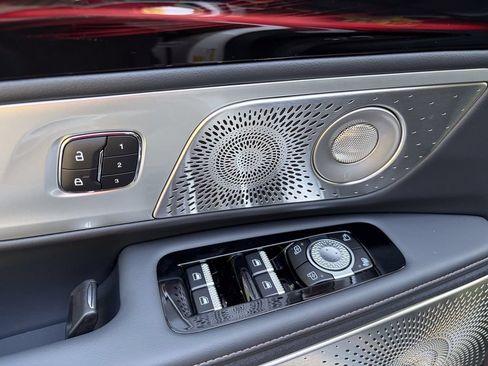 New 2026 Lincoln Nautilus Reserve AWD/4WD image 15