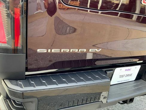 New 2026 GMC Sierra EV Elevation w/ Premium Package AWD/4WD image 15