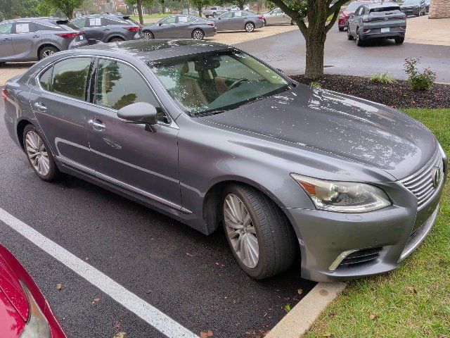 Used 2014 Lexus LS 460 AWD w/ Comfort Package image 2