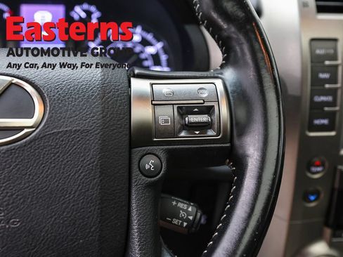 Used 2018 Lexus GX 460 Premium AWD/4WD image 16