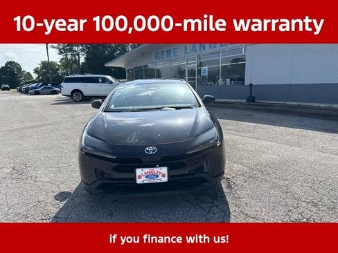 Used 2025 Toyota Prius LE FWD image 7