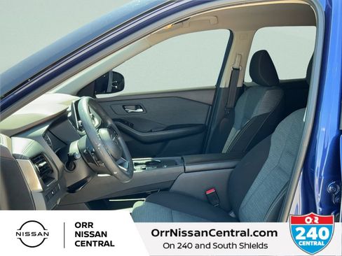 Used 2021 Nissan Rogue SV FWD image 17