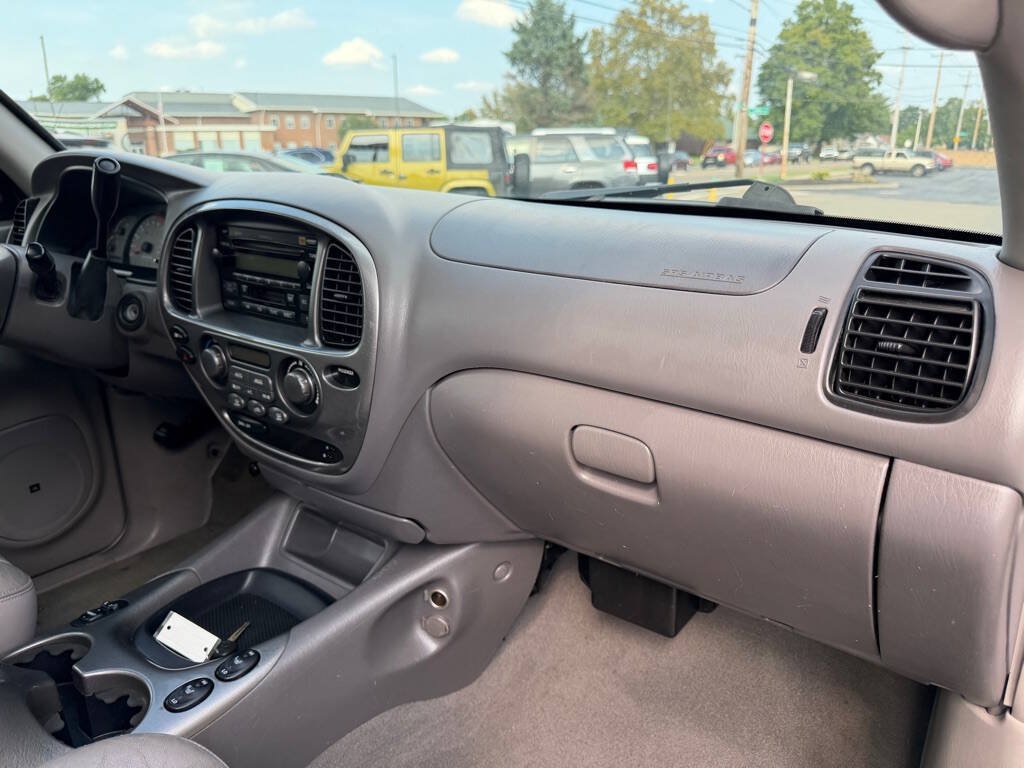 Used 2003 Toyota Sequoia Limited RWD image 12