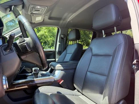 Used 2022 GMC Sierra 1500 Elevation w/ Elevation Premium Package AWD/4WD image 8