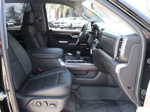 Used 2024 GMC Sierra 1500 SLT RWD image 39