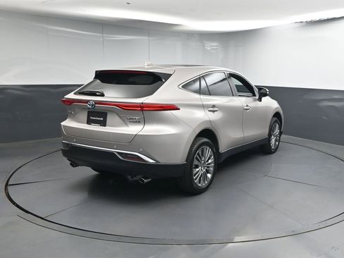 Used 2022 Toyota Venza Limited AWD/4WD image 26