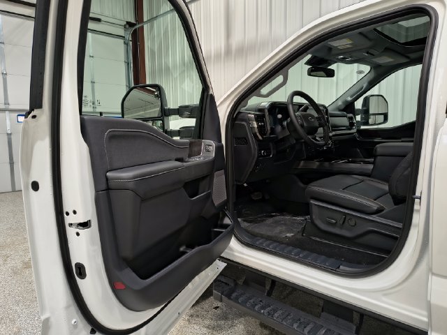 New 2026 Ford F350 Lariat w/ Black Appearance Package AWD/4WD image 15