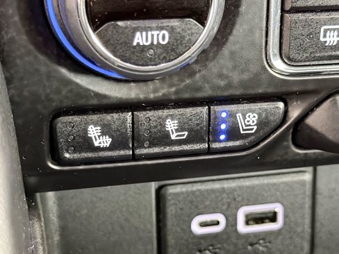 Used 2023 Chevrolet Tahoe Premier w/ Advanced Technology Package AWD/4WD image 36