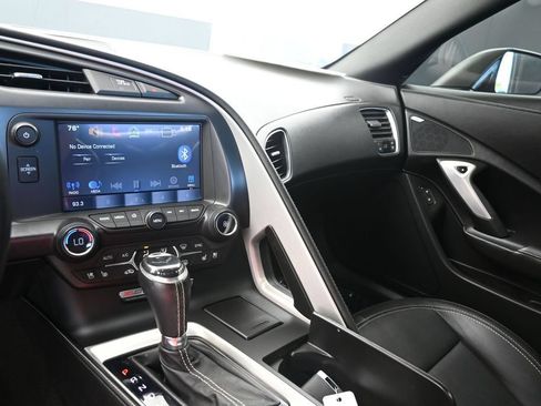 Used 2019 Chevrolet Corvette Z06 RWD image 18