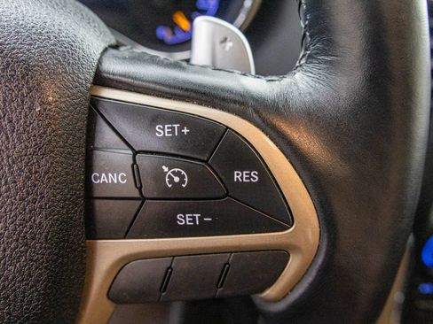 Used 2015 Jeep Grand Cherokee Limited image 33