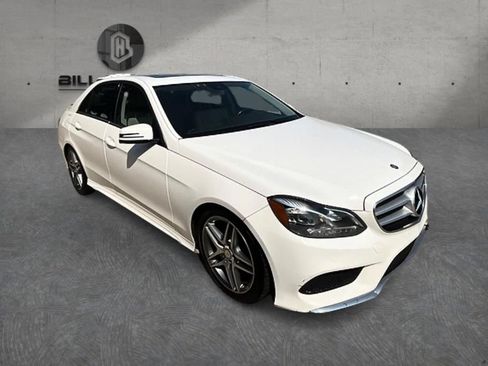 Used 2014 Mercedes-Benz E 350 4MATIC Sedan image 4