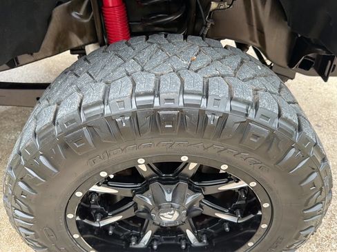 Used 2017 Ford F350 Platinum w/ Platinum Ultimate Package AWD/4WD image 19