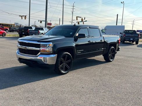 Used 2018 Chevrolet Silverado 1500 LT w/ All Star Edition image 8