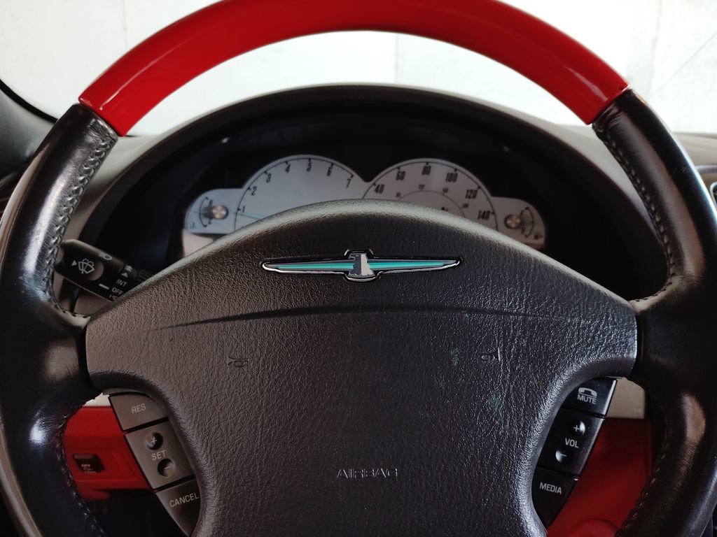 Used 2002 Ford Thunderbird RWD image 23
