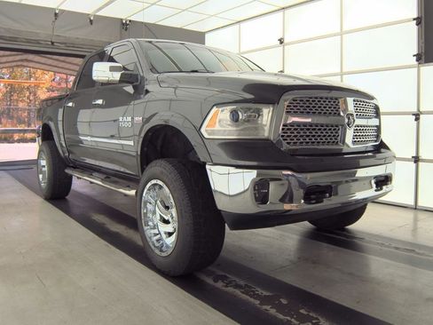 Used 2016 RAM 1500 Laramie w/ Convenience Group image 6