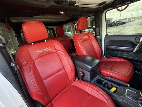 Used 2018 Jeep Wrangler Unlimited Sport S AWD/4WD image 11